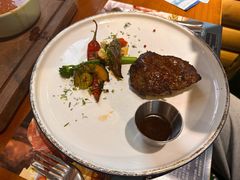 -米德维奇俄式西餐厅(西六道街店)