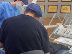 -上海仁爱医院口腔科 · 种植