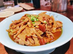 -松沪名灶·豆浆鱼头·新上海菜(飞航吾悦广场店)