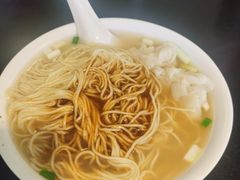 欧成记云吞面-伍湛记 · 广州老字号(龙津中路店)