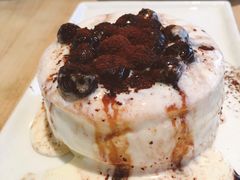 冲绳黑糖爆浆蛋糕-必胜客(江桥万达店)