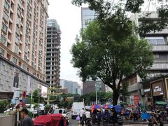 -荔秀服饰文化街区