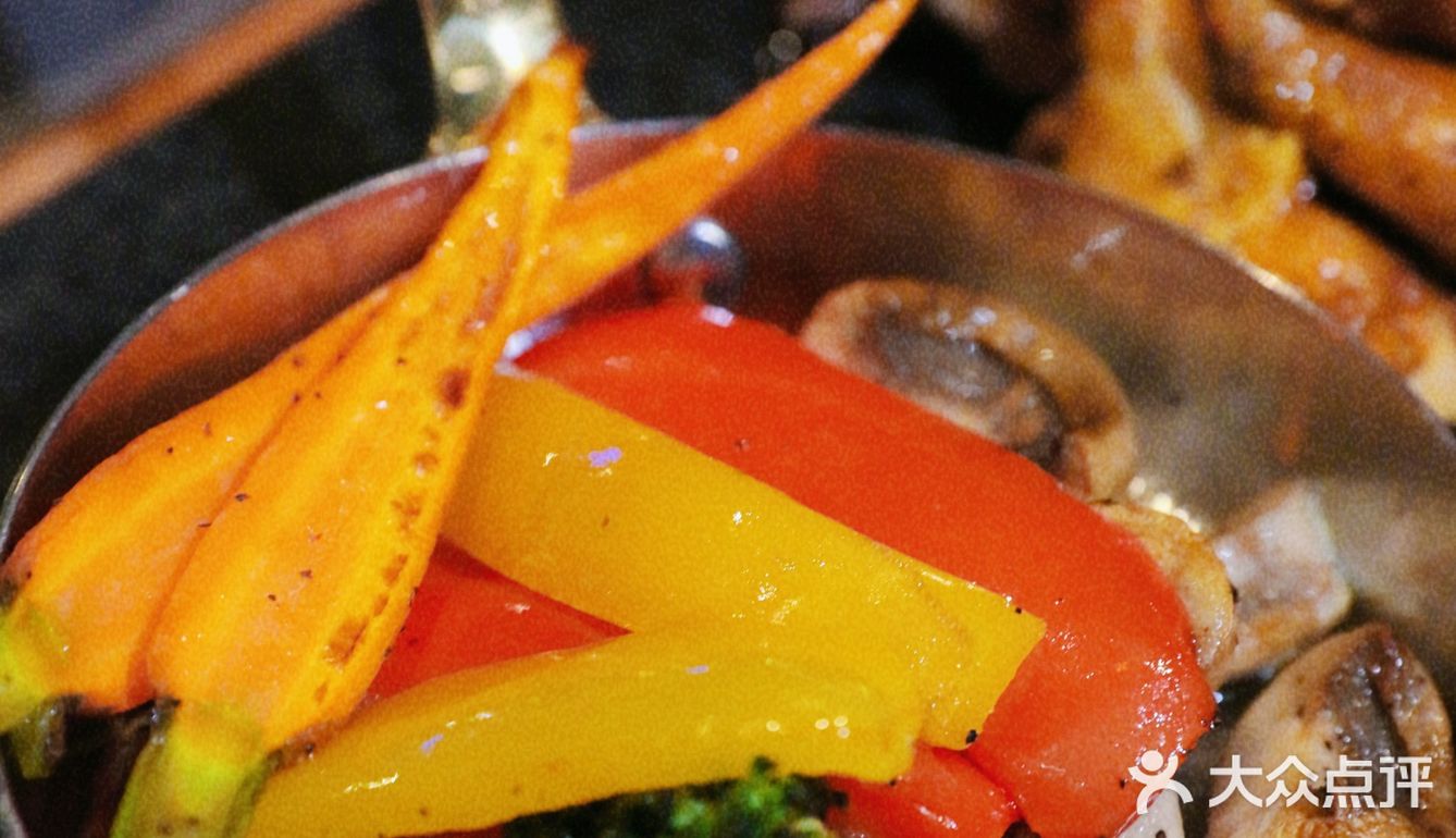 绝对想不到的音乐餐吧🎶，隐藏着不错的西餐🍽️