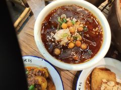 -成都你六姐·牛肉冒菜(上海环宇荟店)