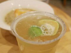 桃子摇摇乐-greenjoy绿享轻食(宁海路店)