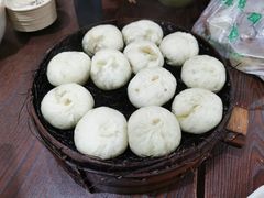 -舒小笼松针小笼包
