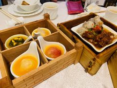 四色虾饺-荣粤酒家·融合粤菜