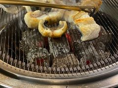 -围炉肉舍•炭烤活鳗•丹东海鲜烤肉(步行街店)