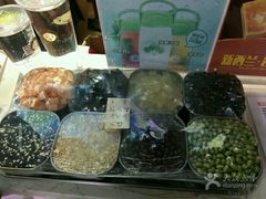 -沪上阿姨鲜果茶(世茂广场宽厚里店)