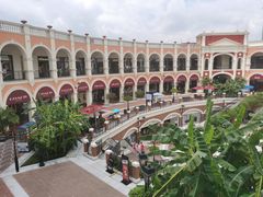 -佛罗伦萨小镇广佛名品奥特莱斯(疏港路店)