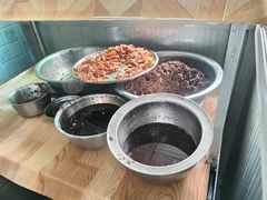 -灵山卢梅燕粉店