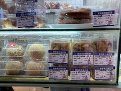 -白玉兰食品甜凤店(合生汇店)