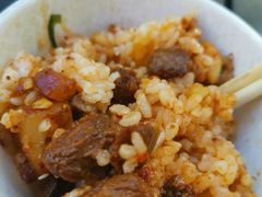 牛肉煲仔饭-吉曲花园餐厅