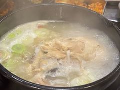 参鸡汤-咕咕站韩国料理(紫金港店)