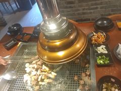 -肉甲韩国木炭烤肉(新壹街1店)
