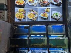 -老东镇啤酒屋海鲜加工·蒸汽海鲜·海鲜烧烤(台东店)