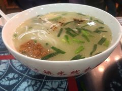 -建新园过桥米线(宝善街店)