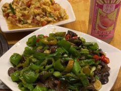 -榕江牛瘪牛肉火锅