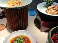 -布罗城堡自助烧烤(鸿通城购物中心店)