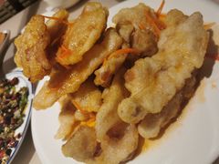 -老码头黑皮肘子锅包肉(赣水路店)