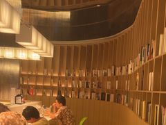 -涨巢·潮玩水疗局