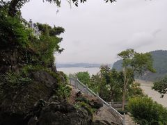 -三游洞