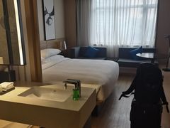 -上海浦东中心万枫酒店