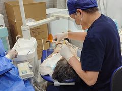 -上海仁爱医院口腔科 · 种植