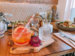 -FLOVIE FLORIST CAFE