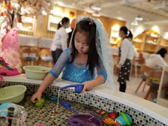 -Ours树朵家亲子餐厅(远策中心店)
