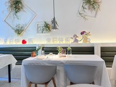 -春树下·树屋花房西餐厅(罍街AS1980店)