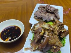 -鸿运美食府