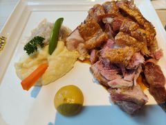 -LENBACH兰巴赫西餐啤酒坊(大连东港店)