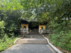 -灵岩山风景区