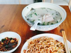 -中和裴氏蹄花(府河路店)