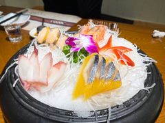 -青瓦餐厅·生鱼片·韩园烤肉(西塔店)