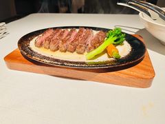 -Mogul Eatery·大亨餐酒馆