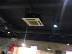 -休记光头香辣蟹干锅店(衣冠庙店)