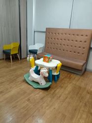 -睿宝儿科·眼科·口腔(静安大悦城门诊部)