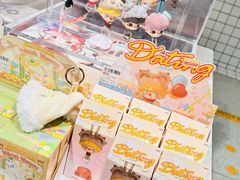 -泡泡玛特POPMART(上海环球港店)