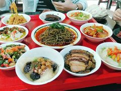 -蓝田九大碗民俗食府(蓝田店)
