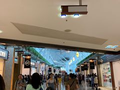 -东荟城名店仓
