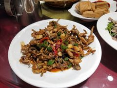 -董厨煨汤馆(车站路店)