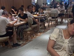-必胜客(阿罗海店)