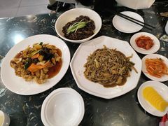 -桃园中华料理炸酱面(燕儿岛路店)