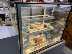 面包甜点陈列柜-古耳咖啡(北锣店)