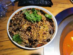 -山河屯铁锅炖(哈西站店)