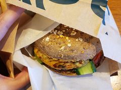 吞拿鲜蔬谷物麦芬三明治-星巴克臻选(北京富力家园店)