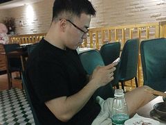 -天成·潮州牛肉脆肉鱼生蚝自助火锅