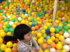 -小小王国亲子游泳俱乐部(锦辉中心)